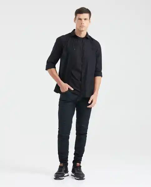 Camiseta Spread Neck Negro Sombrío Ultra Oscuro T. M Chevignon