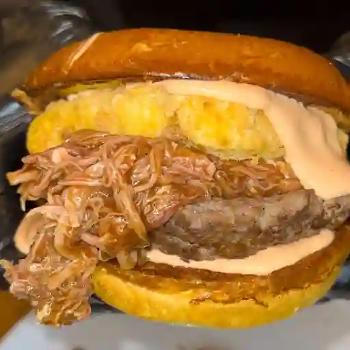 Pulled pork burger
