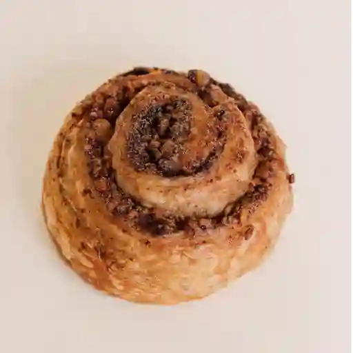 Rollo de canela y nuez