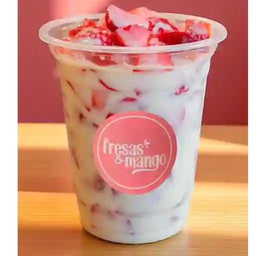 Fresas con salsa tres leches