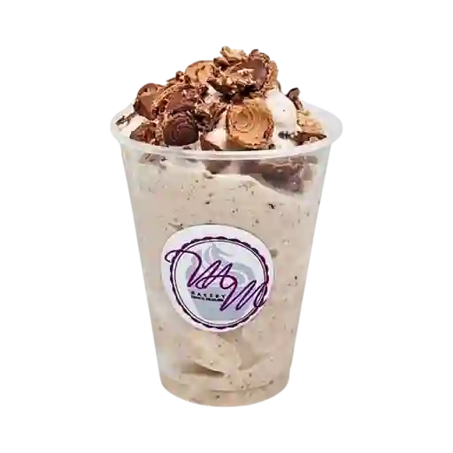 Malteada Kinder Bueno y Ferrero