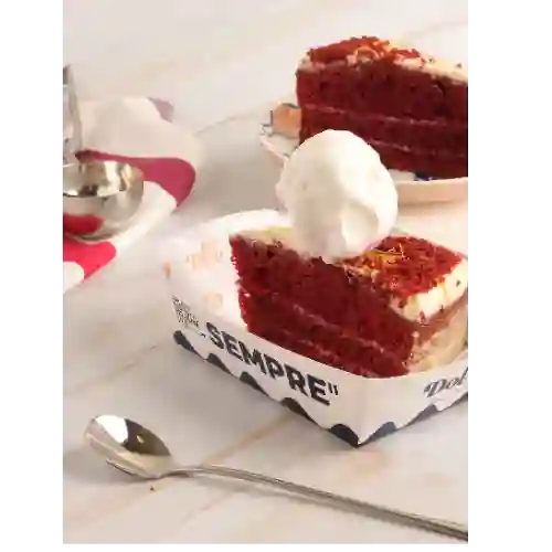Torta Red Velvet con Helado
