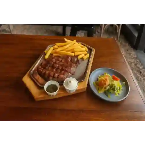 Tabla de Res a la Parrilla
