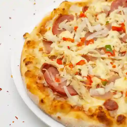 Pizza Mediana Especial de Carnes