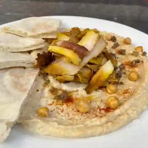 Hummus con Shawarma