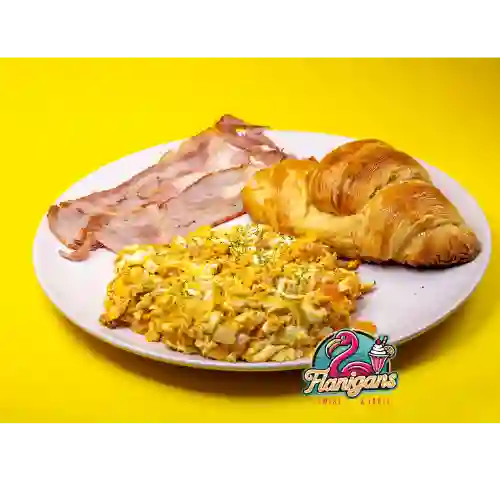 Croissant Artesanal Perico Desayuno