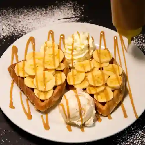 Waffle Arequipe y Banano