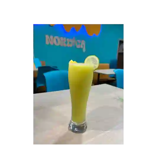 Jugos Naturales en Agua