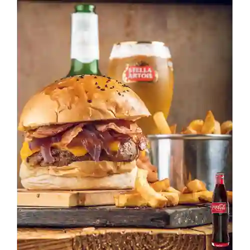 Combo Hamburguesa Magnum + Coca Cola Original 269ml
