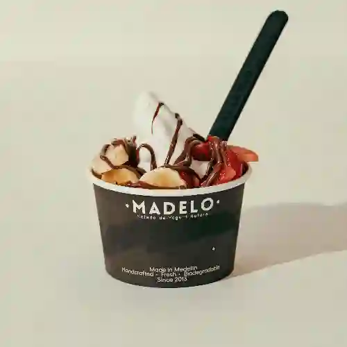 Helado de Yogurt Mediano + Madelove