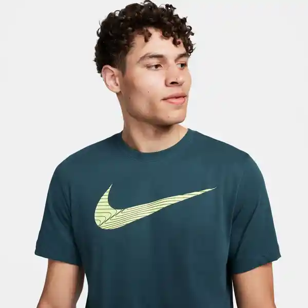 Nike Camiseta M Df Tee 2 Yr Swoosh Verde T.M Ref: FJ2464-328