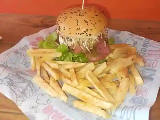 Combo Hamburguesas Papa Francesa y Gaseosa