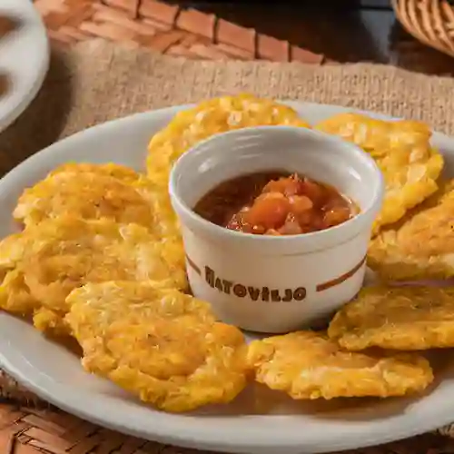 Patacones con Hogao