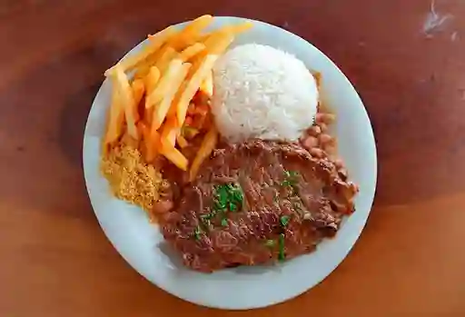 Corriente con Carne de Res