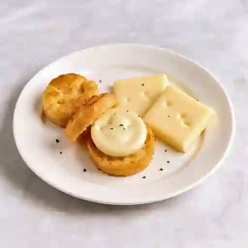 Bocadillo y queso mozzarella