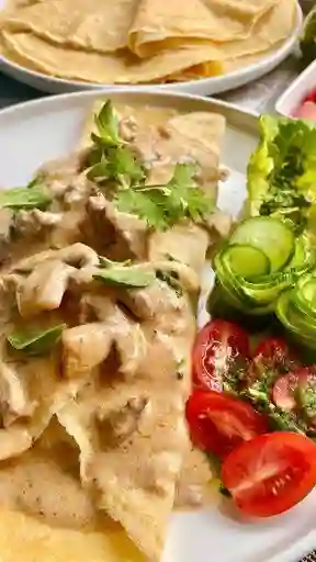 Crepe Strogonoff de Lomito
