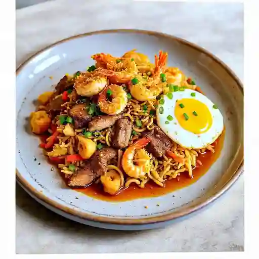 Yakimeshi / Yakisoba Especial