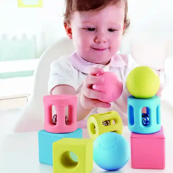 Hape Trío de Sonajeros Cascabel Geométrico