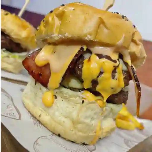 Hamurguesa doble carne + papas a