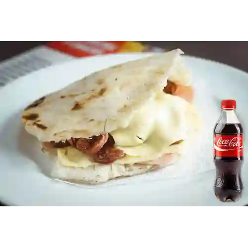Combo Arepa Ranchera + Coca-Cola Flexi 200 ml