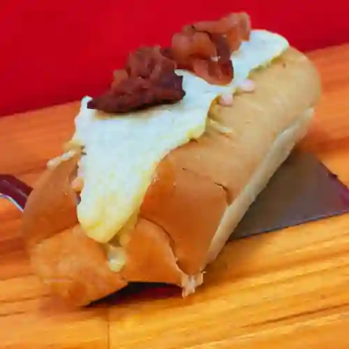 Perro con Queso y Tocineta