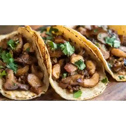 Tacos de Champiñones y Cebolla