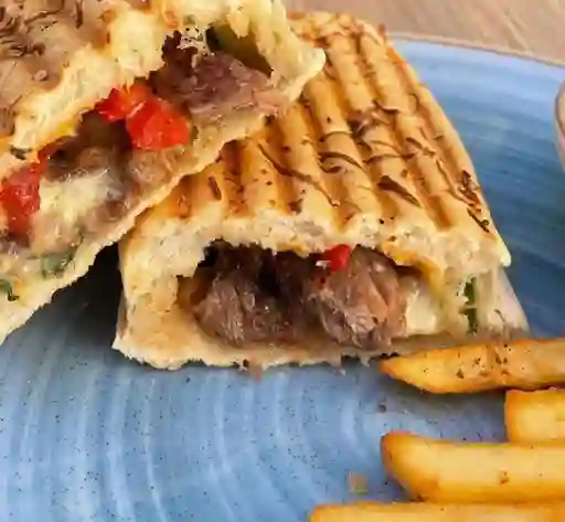 Panini lomo pimienta