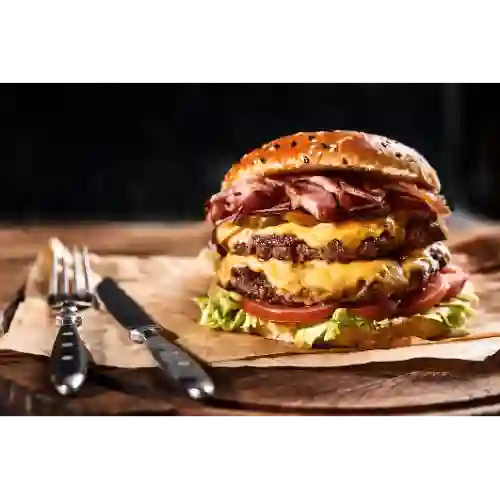 Hamburguesa Doble de la Casa