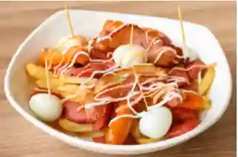Salchipapas