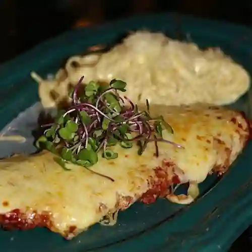 Milanesa de Pollo y Pasta