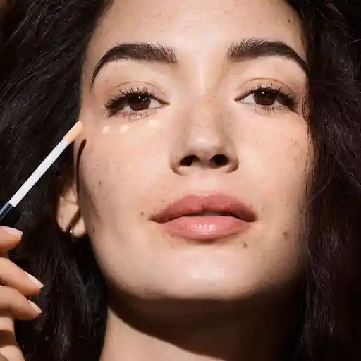 Max Factor Corrector Líquido Tono 70 Medium To Tan