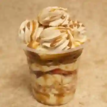 Vaso con Merengón y Fruta