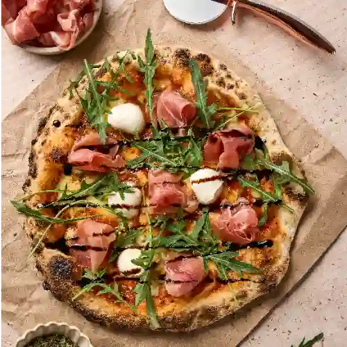Pizza Prosciutto E Rúcula