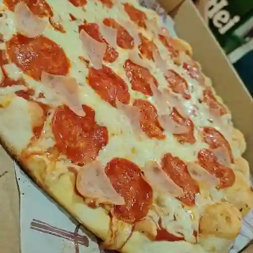 Pizza Mediana Pepperoni Original