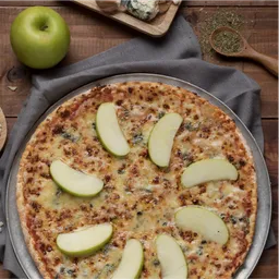 Pizza Dos Quesos con Manzana