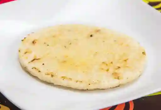 Arepa de maíz con queso descremado campesino  