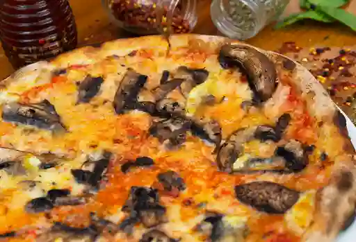 Pizza Provolone y Portobello