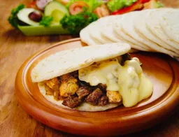 Arepa Rellena Mixta
