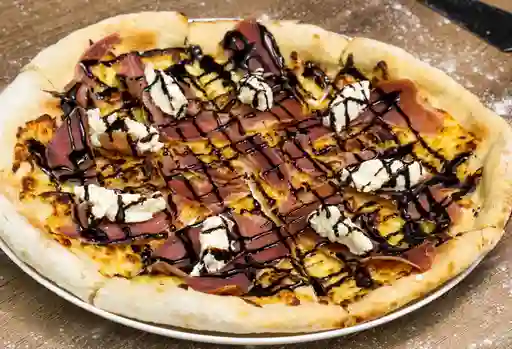 Pizza Bianca Di Balsámico