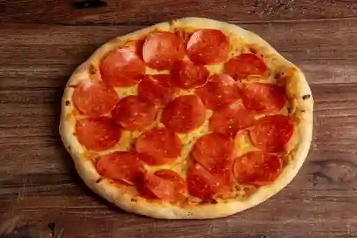 Pizza Pepperoni O Salami Italiano