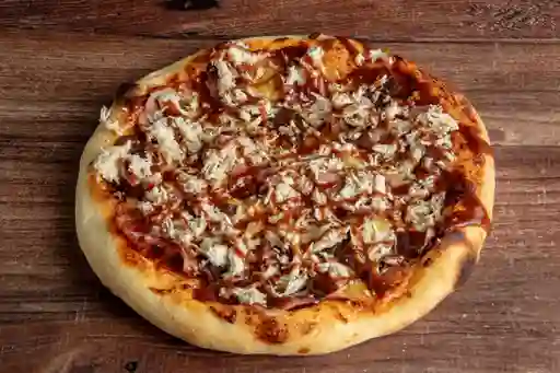 Pizza Pollo y Tocineta BBQ