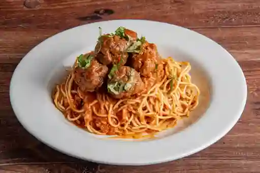 Spaghetti con Albóndigas