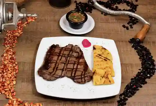 Carne con Arepa