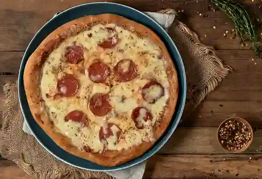Pizza de Pepperoni y Mozzarella
