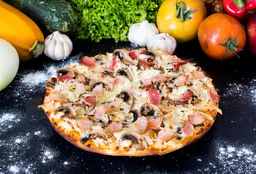 Pizza Pollo, Champiñón y Tocineta