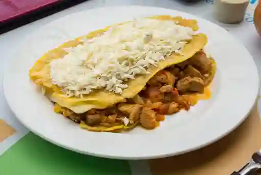 Patacón de Pollo