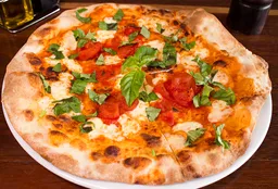 Pizza Margherita Di Búfala