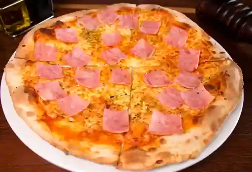 Pizza Jamón y Queso