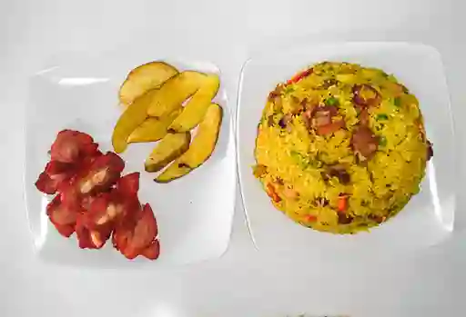 4 Lbs de Arroz + 2 Porciones Costilla + Papas Rusticas
