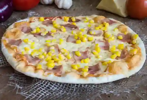 Pizza Tocineta Maíz + GASEOSA GRATIS
